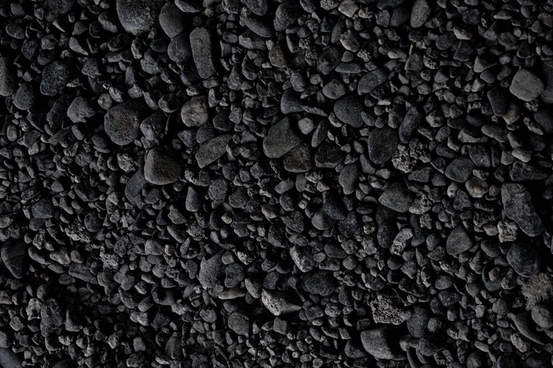 Árido de basalto negro porfídico para hormigón desactivado de máxima adherencia