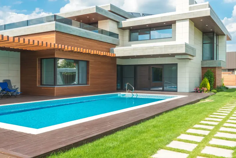 Coronación de piscina en hormigón impreso